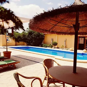 Гостевой дом Finca Caballo Blanco Монтуири